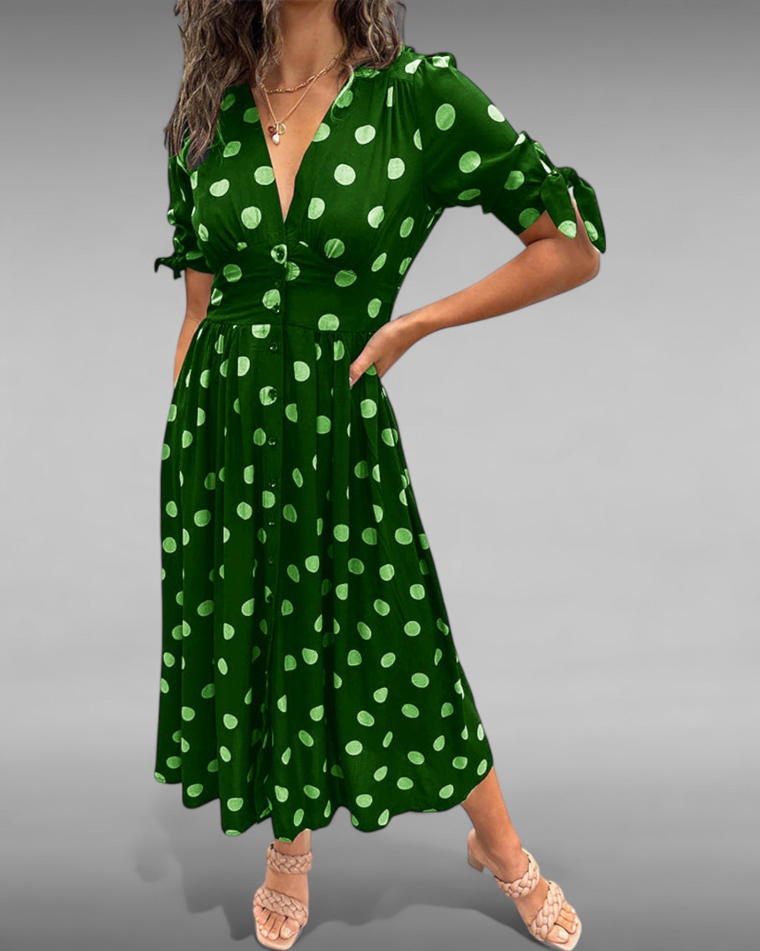 Φόρεμα με Πουά και Κομψές Λεπτομέρειες