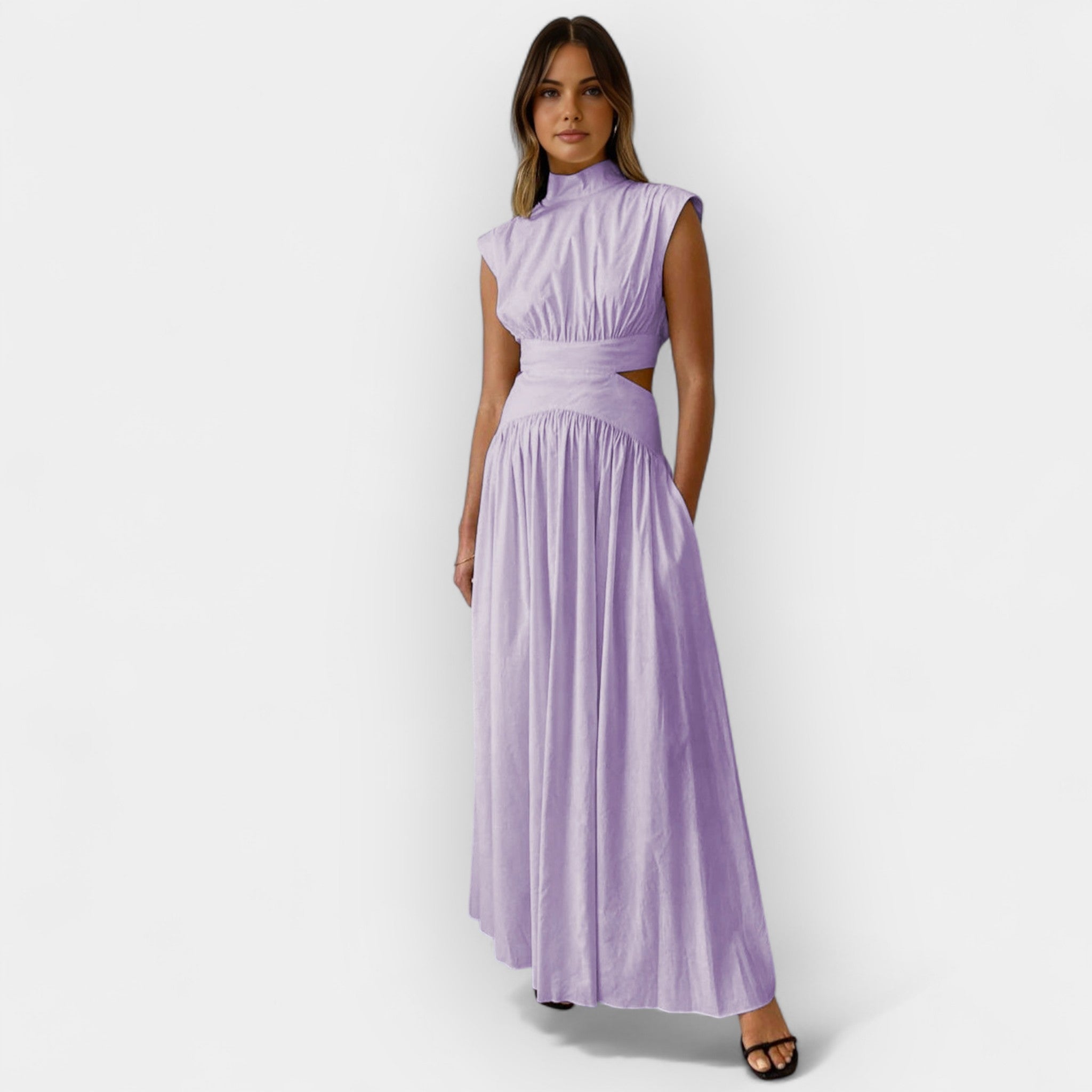 Κομψό Φόρεμα με Cut-Out Λεπτομέρειες