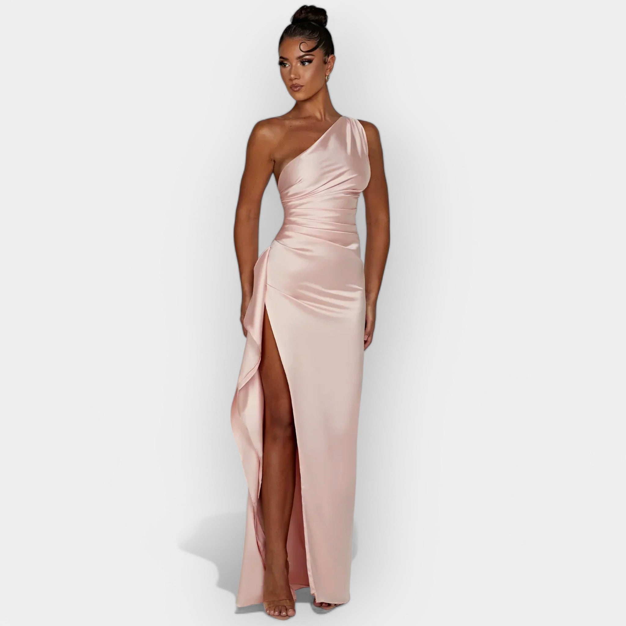 Vestido de satén para noches elegantes